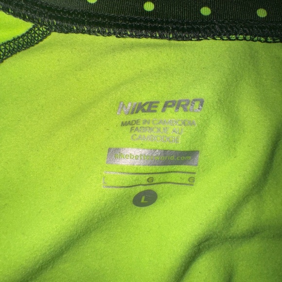 Nike Pro Green compression 1/2 zipper sweater - Picture 2 of 5